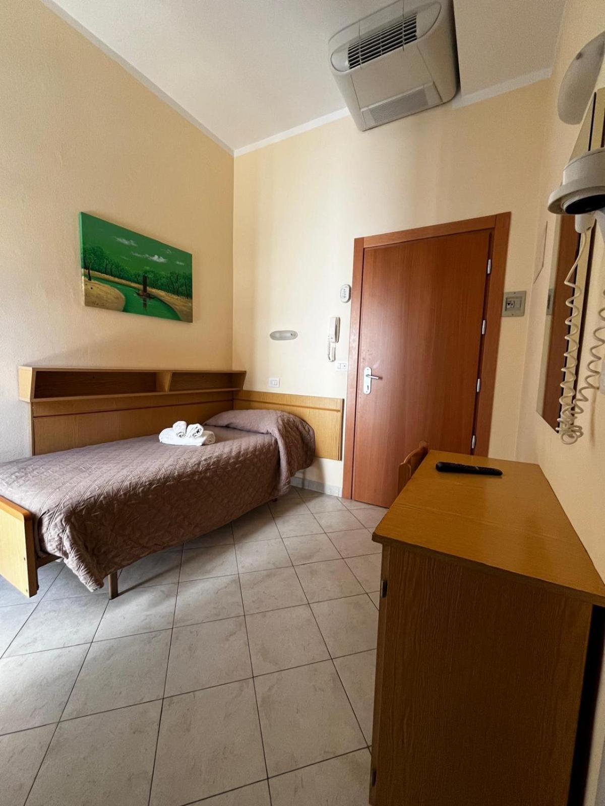 Hotel Giove Dipendenza Hotel Fiamma Cesenatico Exteriör bild