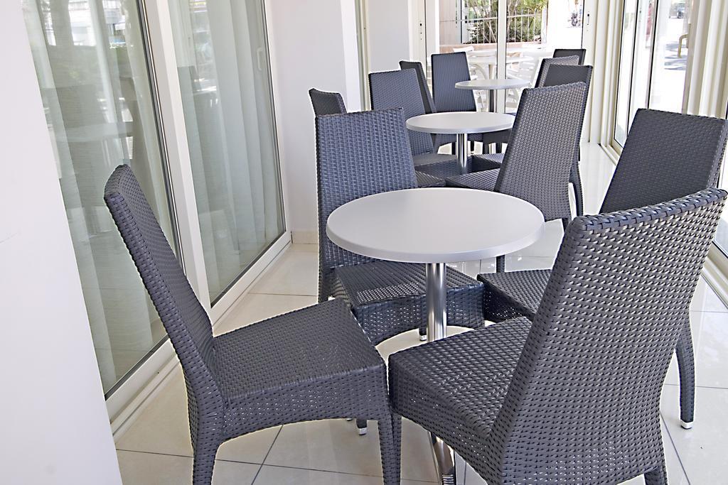 Hotel Giove Dipendenza Hotel Fiamma Cesenatico Exteriör bild